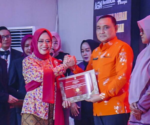 Gala Dinner Sakip Award 2024, DPMPTSP Sulteng Raih 10 Besar