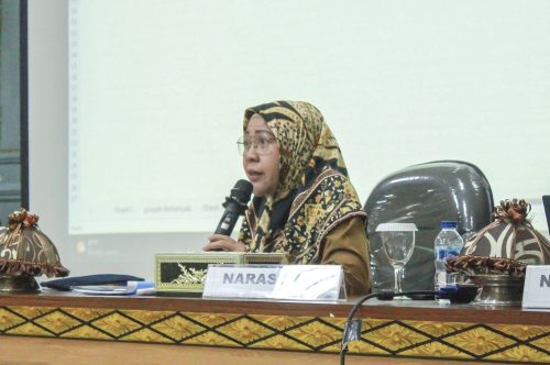 Sosialisasi dan FGD Sinkronisasi dan Pemutakhiran Data Realisasi Penanaman Modal : Upaya Sinergitas Peningkatan Investasi Sulawesi Tengah.