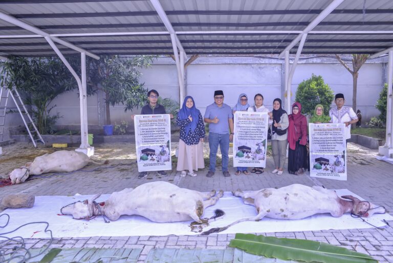 DPMPTSP Provinsi Sulawesi Tengah Laksanakan Penyembelihan Hewan Kurban Idul Adha 1446 H