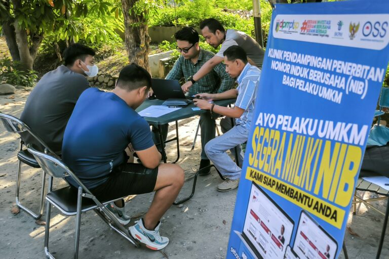 Tak Perlu ke Kantor! Klinik NIB DPMPTSP Sulteng Jemput Bola di Car Free Day